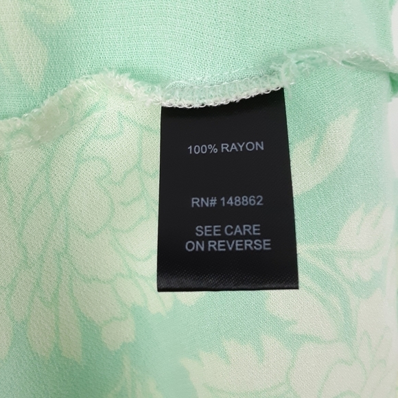 Torrid | Floral Print shirttail Kimono - Picture 8 of 10